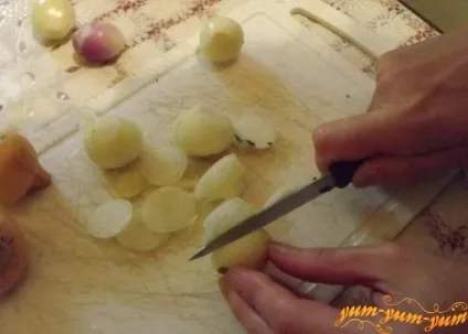 Куряче філе запечене з овочами в духовці