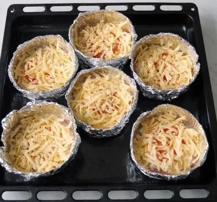 Куряче філе сюрприз запечене у фользі - прості рецепти (сюрприз) Куряче філе сюрприз запечене у фользі - прості рецепти