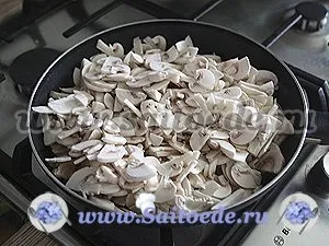 Лаваш з куркою, сиром і грибами запечений в духовці - найсмачніші кулінарні рецепти на
