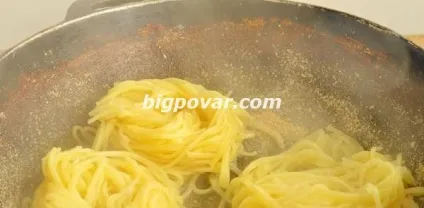 Лапшевник з яйцем покроковий рецепт приготування з фото і поясненнями (покроковий) Лапшевник з яйцем покроковий рецепт приготування з фото і поясненнями