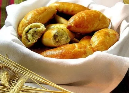 Кращі страви російської кухні пиріжки з картоплею (пиріжки) Кращі страви російської кухні пиріжки з картоплею