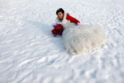 Масове весілля в Харбіні - новини в фотографіях (Неба REUTERS Song) Масове весілля в Харбіні - новини в фотографіях