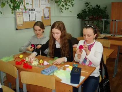 Майстер-клас для учнів 5 класу, вироби (пелюсток майбутніх квітів) Майстер-клас для учнів 5 класу, вироби
