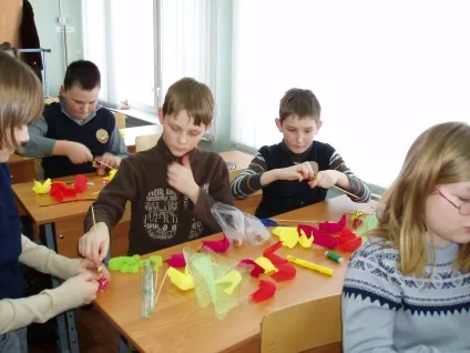 Майстер-клас для учнів 5 класу, вироби (пелюсток майбутніх квітів) Майстер-клас для учнів 5 класу, вироби