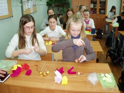 Майстер-клас для учнів 5 класу, вироби (пелюсток майбутніх квітів) Майстер-клас для учнів 5 класу, вироби