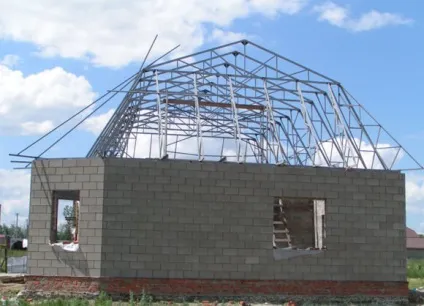 Металевий каркас даху для двосхилим і четирехскатной покрівлі, докладний фото і відео (четирехскатной) Металевий каркас даху для двосхилим і четирехскатной покрівлі, докладний фото і відео