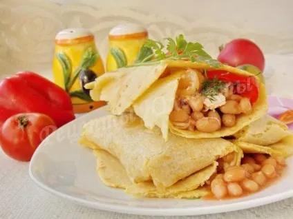 Мексиканські буріто з квасолею і куркою (мексиканські) Мексиканські буріто з квасолею і куркою