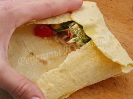 Мексиканські буріто з квасолею і куркою (буріто квасолею куркою) Мексиканські буріто з квасолею і куркою