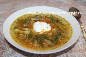 Молода картопля, запечена в мультиварці