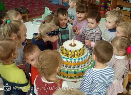 Багатоярусний торт з смачненького для садка, мітки сік, день, народження (багатоярусний) Багатоярусний торт з смачненького для садка, мітки сік, день, народження