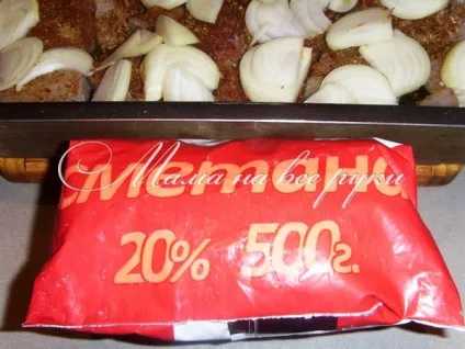 Минтай, запечений в сметані в духовці - мама на все руки (запечений) Минтай, запечений в сметані в духовці - мама на все руки