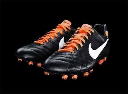 Моя друга шкіра, або чому nike tiempo - кращі бутси в світі (турнірна таблиця по футболу) Моя друга шкіра, або чому nike tiempo - кращі бутси в світі