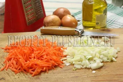 Начинка для пиріжків з капустою дуже смачна (капустою) Начинка для пиріжків з капустою дуже смачна