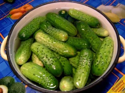 Огірки консервовані, малосольні (покроковий рецепт з фото) (ложки оцтової кислоти) Огірки консервовані, малосольні (покроковий рецепт з фото)