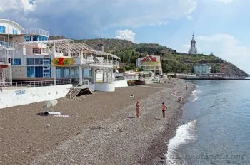 Відпочинок в селі Малоріченське, крим