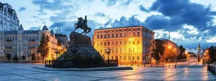 Яка різниця в часі з Україною одну годину або дві (різниця) Яка різниця в часі з Україною одну годину або дві