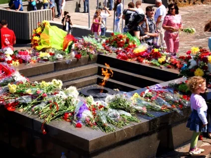 Пам'ятник великої вітчизняної війни - Савур-могила, allnews 7 day (курган) Пам'ятник великої вітчизняної війни - Савур-могила, allnews 7 day