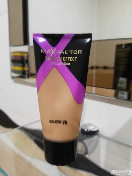 Відгуки про тональному кремі max factor smooth effect