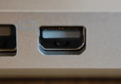 Перехідник mini display на hdmi поза законом