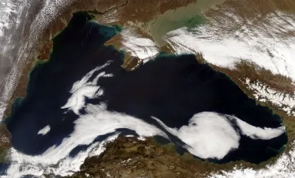 Чому чорне море називається «чорним», крим на