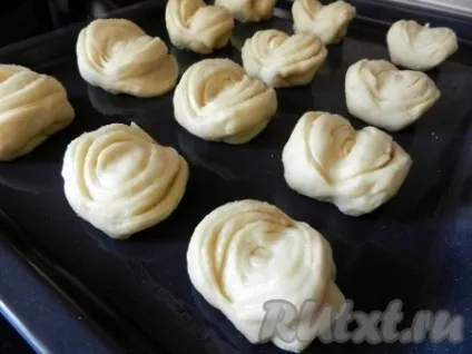 Плюшки з цукром - прості рецепти