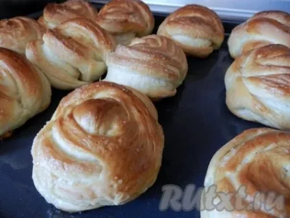 Плюшки з цукром - прості рецепти