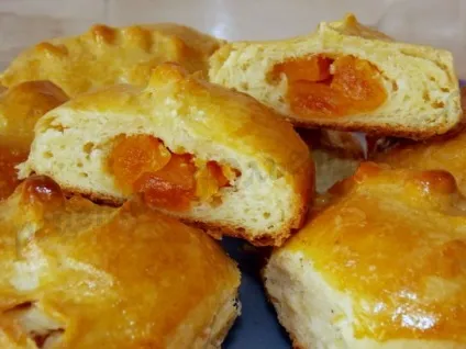 Пиріжки з курагою рецепт (пиріжки з курагою) Пиріжки з курагою рецепт