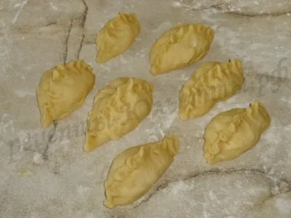 Пиріжки з курагою рецепт (рецепт пиріжків з курагою) Пиріжки з курагою рецепт