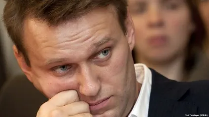 Чому влада не відповідають на звинувачення навального щодо прем'єра Медведєва, «відкрита газета» (навального) Чому влада не відповідають на звинувачення навального щодо прем'єра Медведєва, «відкрита газета»