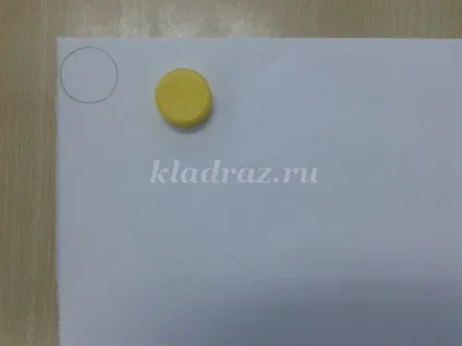 Виріб з паперу бджілка своїми руками з дітьми 3-4 років (бджілка) Виріб з паперу бджілка своїми руками з дітьми 3-4 років
