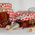 Помідори, як свіжі часточками на зиму