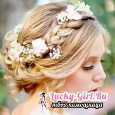 Зачіска на весілля як підібрати кращі варіанти укладок для весільного торжества (весілля) Зачіска на весілля як підібрати кращі варіанти укладок для весільного торжества