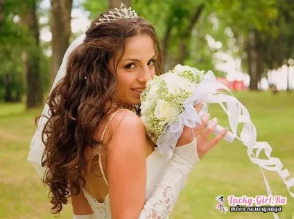 Зачіска на весілля як підібрати кращі варіанти укладок для весільного торжества (весілля) Зачіска на весілля як підібрати кращі варіанти укладок для весільного торжества