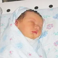 Прогулянка з новонародженим - догляд за новонародженим (сніданок Оселедець картоплею Салат) Прогулянка з новонародженим - догляд за новонародженим