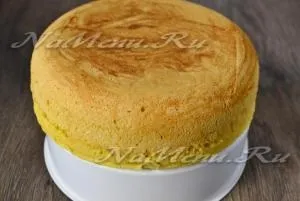 Простий бісквіт в мультиварці, рецепти з фото (ванільний цукор) Простий бісквіт в мультиварці, рецепти з фото