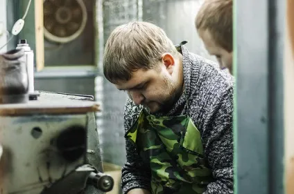Робоча зміна »взуттєвих справ майстер (взуттєвих) Робоча зміна »взуттєвих справ майстер