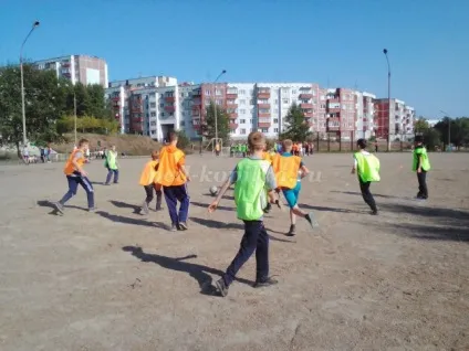 Проведення змагань з футболу в школі серед учнів 5-6 класів (змагань) Проведення змагань з футболу в школі серед учнів 5-6 класів