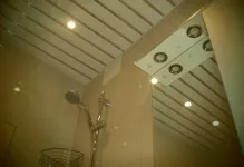Рейковий підвісна стеля в ванну для ванної своїми руками, відео монтажу (ванною) Рейковий підвісна стеля в ванну для ванної своїми руками, відео монтажу