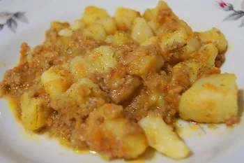 Рецепт тушкованої картоплі з фаршем (фаршем) Рецепт тушкованої картоплі з фаршем