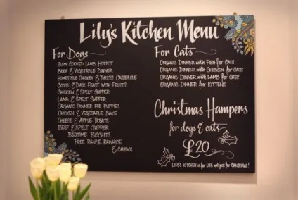 Ресторан для собак в лондоні це цікаво! (Lily's Kitchen відкрився) Ресторан для собак в лондоні це цікаво!