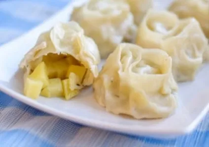 Рецепт мантів з картоплею - виготовлення мантів - кулінарні рецепти (тісто для мантів) Рецепт мантів з картоплею - виготовлення мантів - кулінарні рецепти