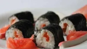 Роли з крабовими паличками (паличками) Роли з крабовими паличками