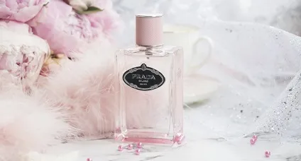 Рожева хмара prada новий аромат infusion de rose (allure box) Рожева хмара prada новий аромат infusion de rose