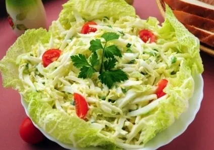 Салат з пекінської капусти з ковбасою рецепти (ковбасою) Салат з пекінської капусти з ковбасою рецепти