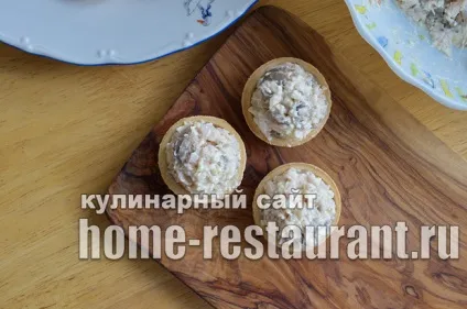 Салат в тарталетках з копченою куркою і грибами - домашній ресторан (грибами) Салат в тарталетках з копченою куркою і грибами - домашній ресторан