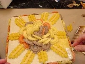 Шкатулка з макаронів
