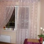 Штори на кухню з балконом - 50 фото ідей оформлення штор в кухні (балконом) Штори на кухню з балконом - 50 фото ідей оформлення штор в кухні