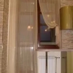 Штори на кухню з балконом - 50 фото ідей оформлення штор в кухні (балконом) Штори на кухню з балконом - 50 фото ідей оформлення штор в кухні