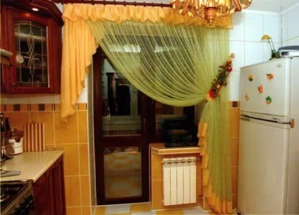 Штори на кухню з балконними дверима фото і поради (фото) Штори на кухню з балконними дверима фото і поради