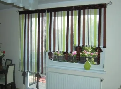 Штори на кухню з балконними дверима фото і поради (штори) Штори на кухню з балконними дверима фото і поради